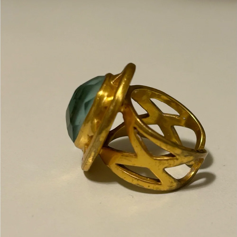 Julie Vos Gold Ring with Iridescent Blue Stone - Picture 3 of 6